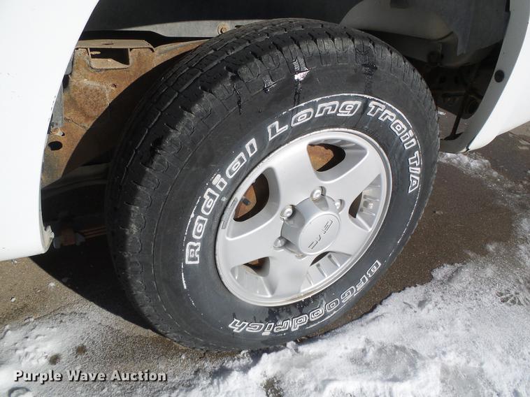 image for item DF2811 2006 GMC Canyon Crew Cab pickup truck