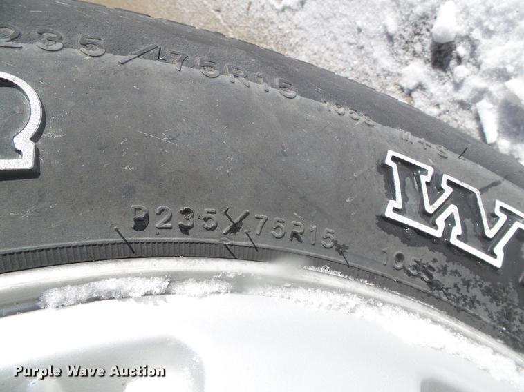 image for item DF2811 2006 GMC Canyon Crew Cab pickup truck