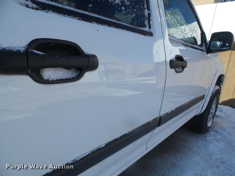 image for item DF2811 2006 GMC Canyon Crew Cab pickup truck