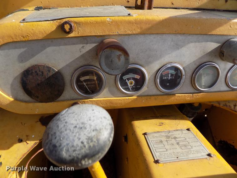 image for item DF2834 1964 Caterpillar 955H track loader