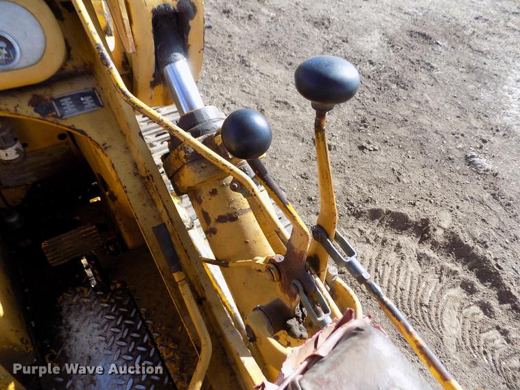 image for item DF2834 1964 Caterpillar 955H track loader