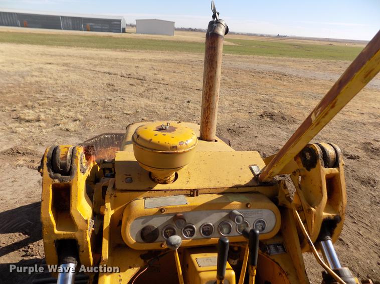 image for item DF2834 1964 Caterpillar 955H track loader