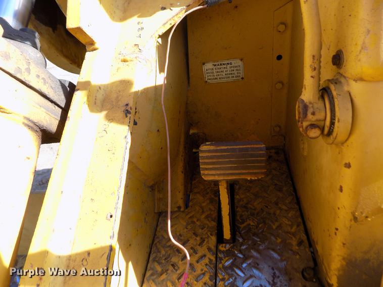 image for item DF2834 1964 Caterpillar 955H track loader