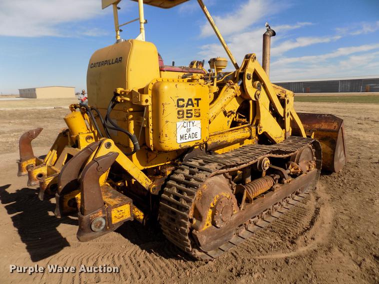 image for item DF2834 1964 Caterpillar 955H track loader