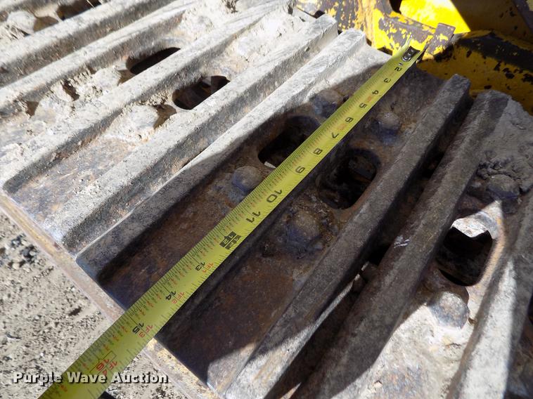 image for item DF2834 1964 Caterpillar 955H track loader