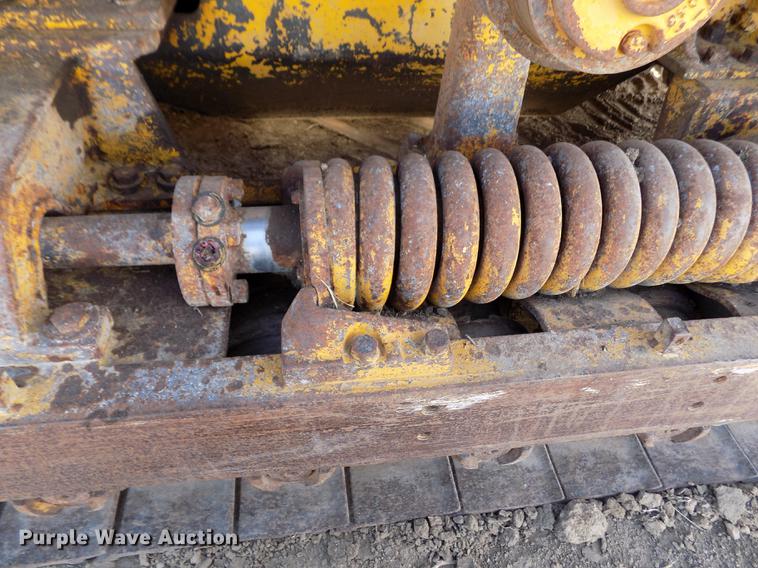 image for item DF2834 1964 Caterpillar 955H track loader