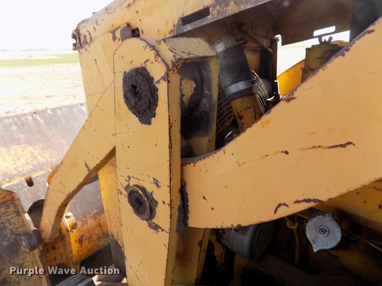 image for item DF2834 1964 Caterpillar 955H track loader