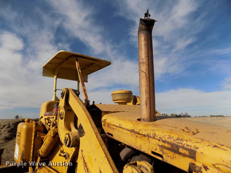 image for item DF2834 1964 Caterpillar 955H track loader