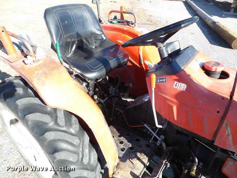 image for item DF2835 Yanmar YM226D tractor