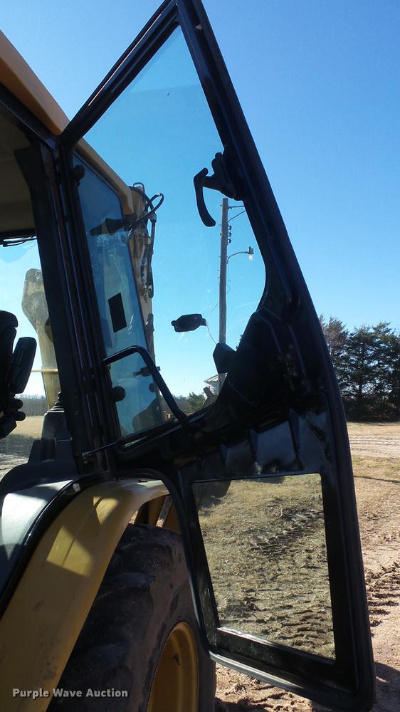 image for item DG2785 2005 Caterpillar 420D backhoe