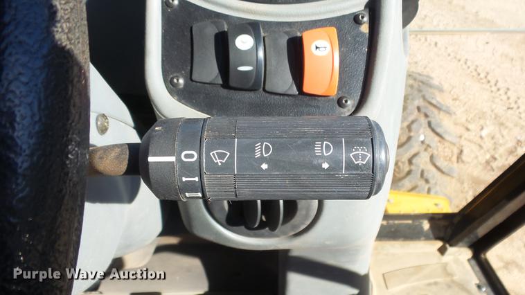 image for item DG2785 2005 Caterpillar 420D backhoe