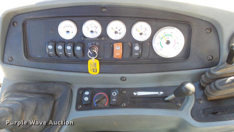 image for item DG2785 2005 Caterpillar 420D backhoe