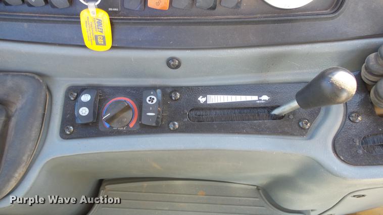 image for item DG2785 2005 Caterpillar 420D backhoe