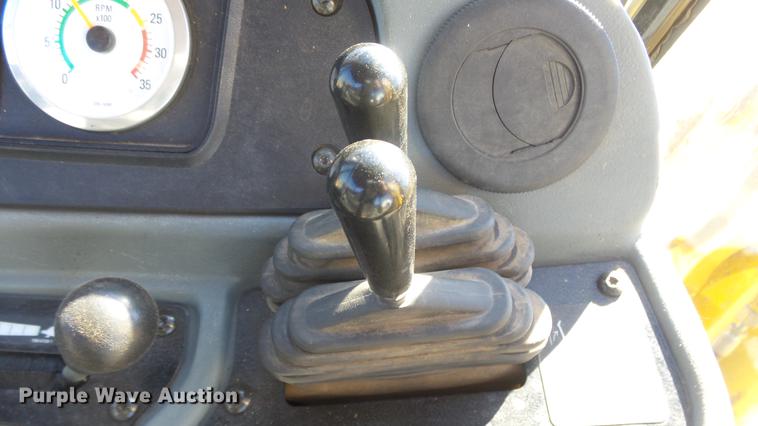 image for item DG2785 2005 Caterpillar 420D backhoe