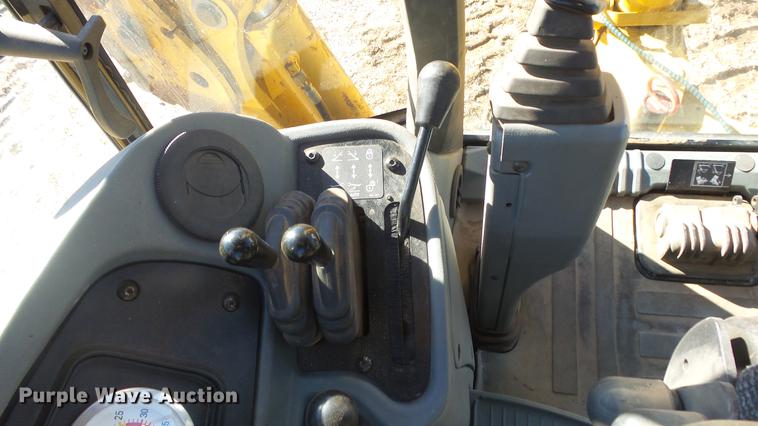 image for item DG2785 2005 Caterpillar 420D backhoe