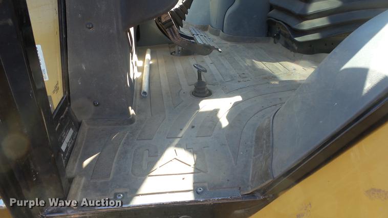 image for item DG2785 2005 Caterpillar 420D backhoe