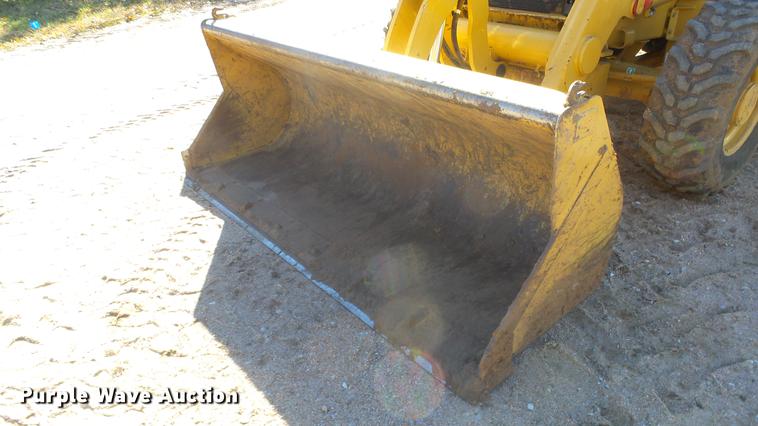 image for item DG2785 2005 Caterpillar 420D backhoe