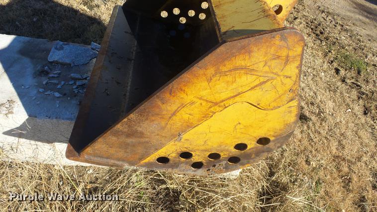 image for item DG2785 2005 Caterpillar 420D backhoe