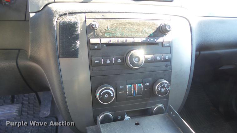 image for item DG2799 2011 Chevrolet Tahoe Police SUV