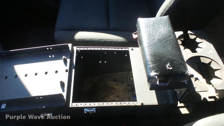 image for item DG2799 2011 Chevrolet Tahoe Police SUV