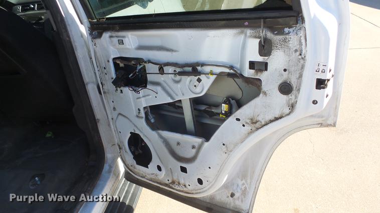 image for item DG2799 2011 Chevrolet Tahoe Police SUV