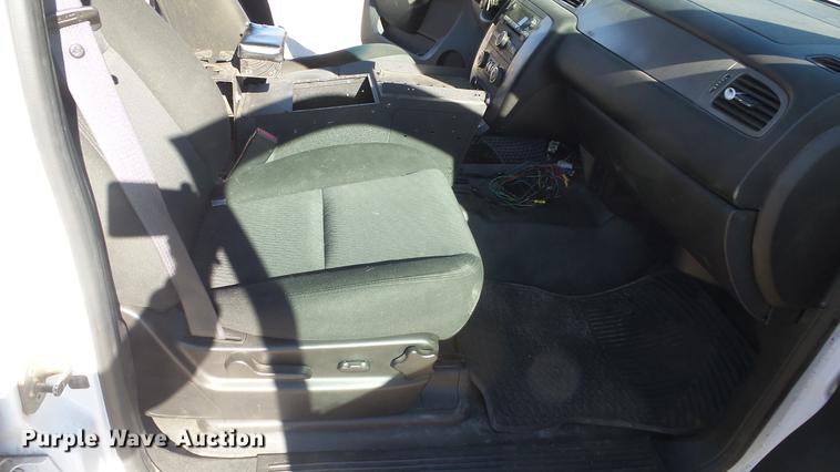 image for item DG2799 2011 Chevrolet Tahoe Police SUV