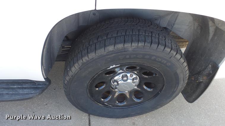 image for item DG2799 2011 Chevrolet Tahoe Police SUV