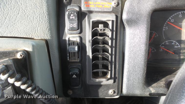 image for item DG2834 2010 Blue Bird Vision school bus