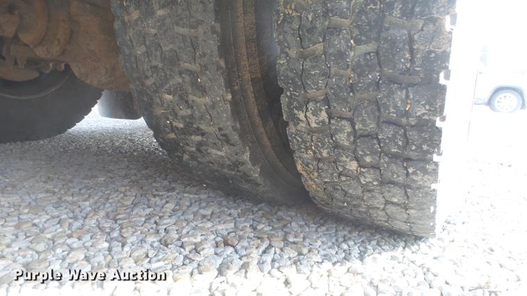 image for item DG2834 2010 Blue Bird Vision school bus