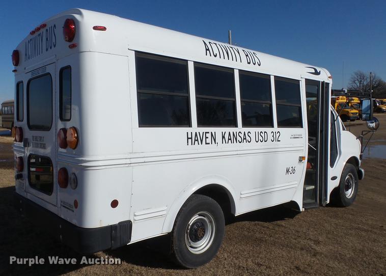 image for item DG2838 2000 GMC Savana G3500 school bus