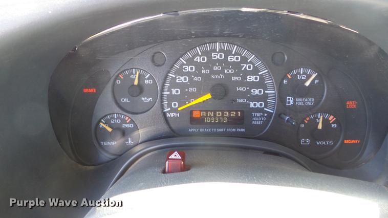 image for item DG2838 2000 GMC Savana G3500 school bus