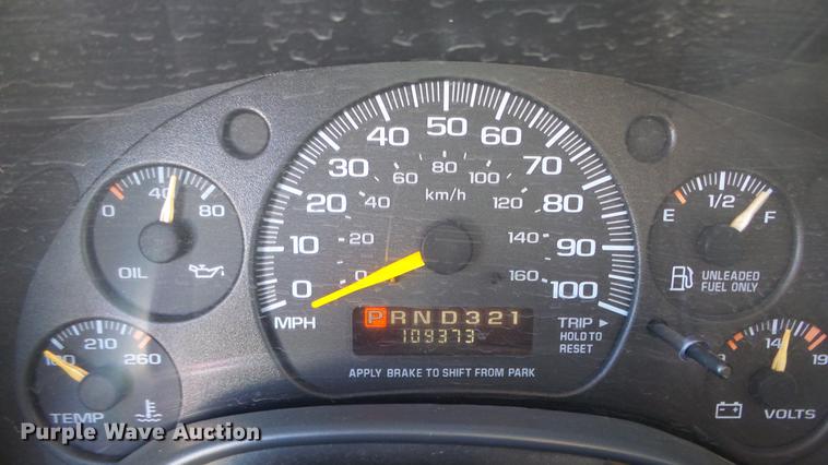 image for item DG2838 2000 GMC Savana G3500 school bus