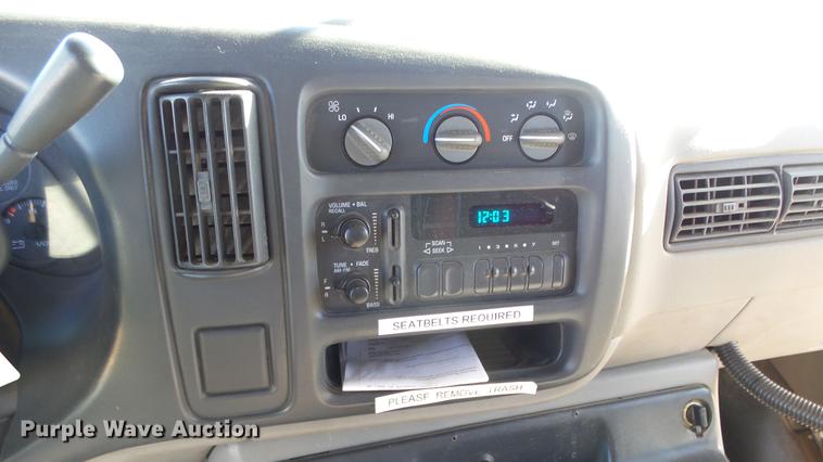 image for item DG2838 2000 GMC Savana G3500 school bus