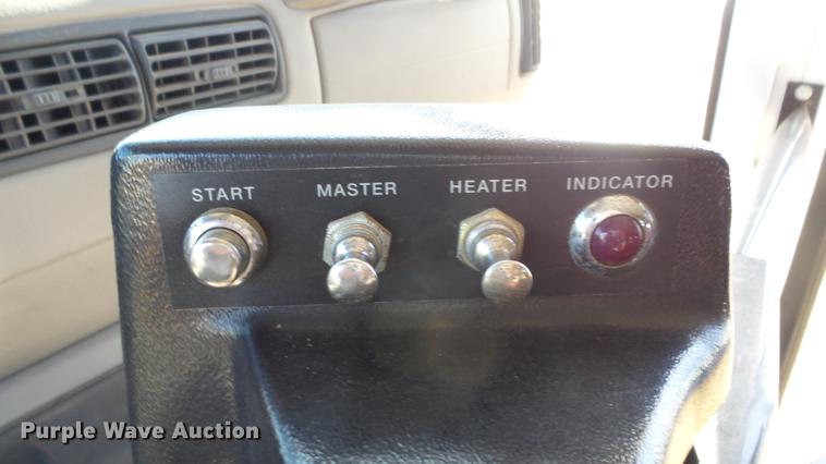 image for item DG2838 2000 GMC Savana G3500 school bus