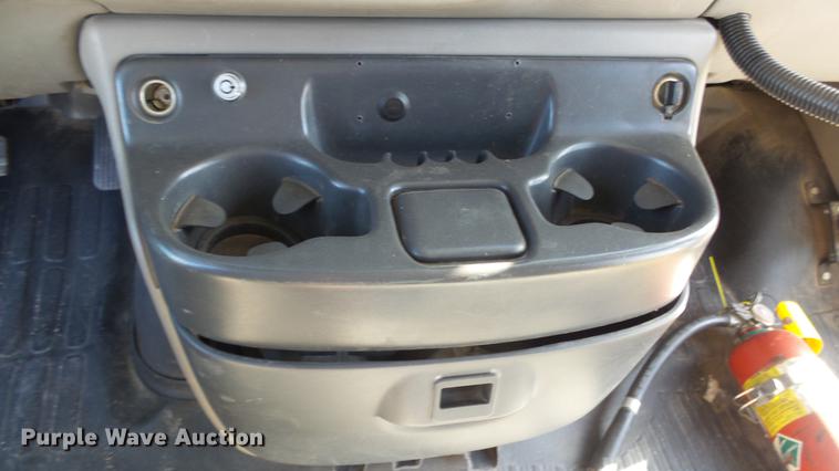 image for item DG2838 2000 GMC Savana G3500 school bus