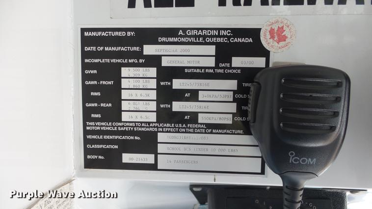 image for item DG2838 2000 GMC Savana G3500 school bus