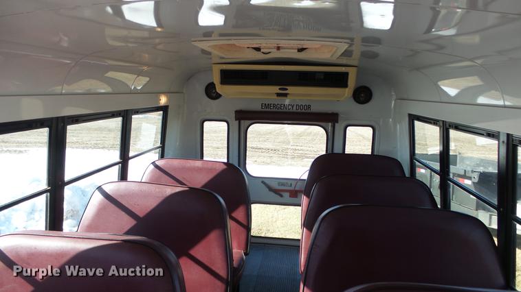 image for item DG2838 2000 GMC Savana G3500 school bus