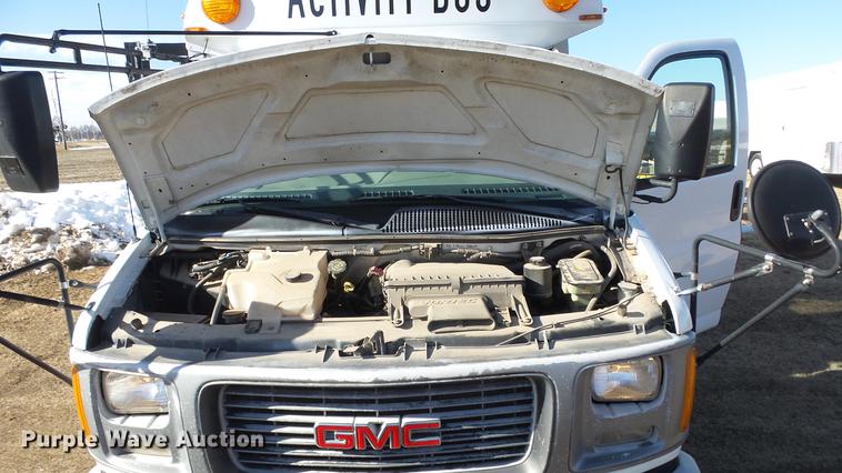 image for item DG2838 2000 GMC Savana G3500 school bus