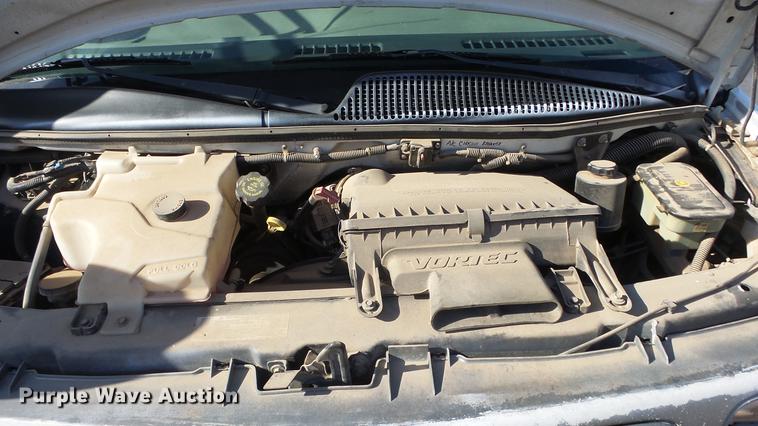 image for item DG2838 2000 GMC Savana G3500 school bus