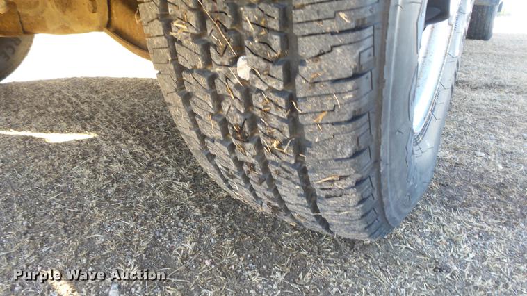 image for item DG2838 2000 GMC Savana G3500 school bus