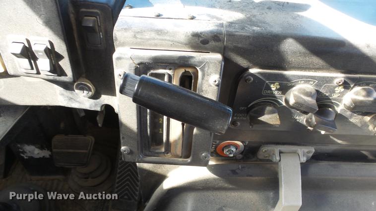 image for item DG2839 1999 Blue Bird TC2000 school bus