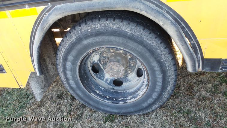 image for item DG2839 1999 Blue Bird TC2000 school bus