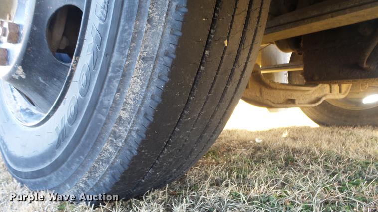 image for item DG2839 1999 Blue Bird TC2000 school bus