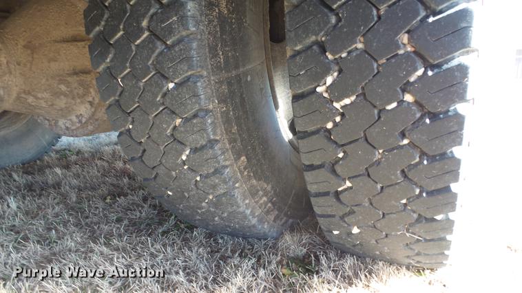 image for item DG2839 1999 Blue Bird TC2000 school bus