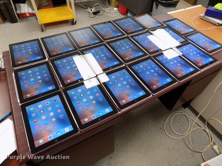 image for item DY9078 (20) iPad 2