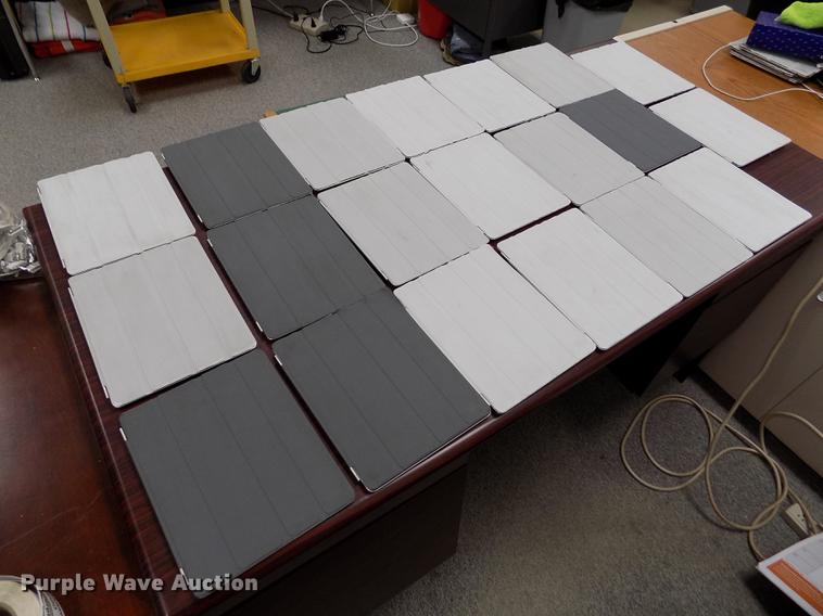 image for item DY9078 (20) iPad 2