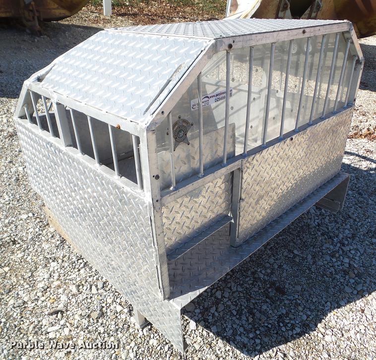 image for item DZ9499 Dog kennel