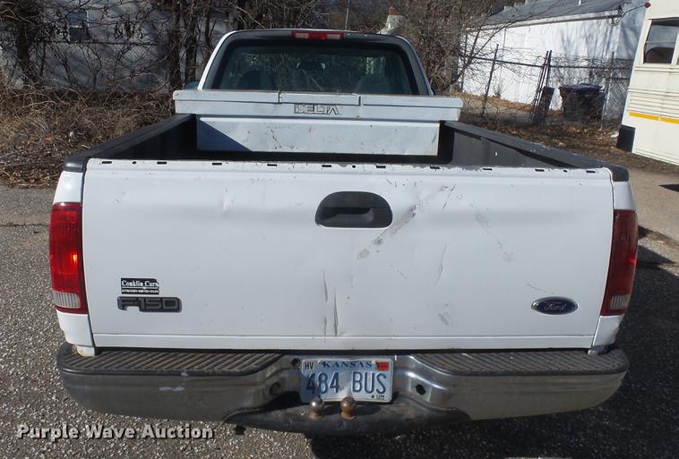 image for item EH9124 2003 Ford F150 pickup truck