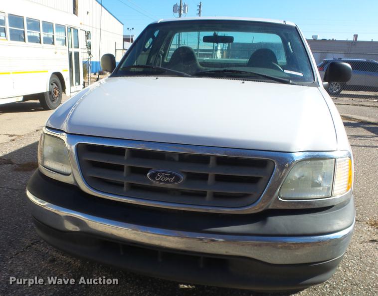 image for item EH9124 2003 Ford F150 pickup truck