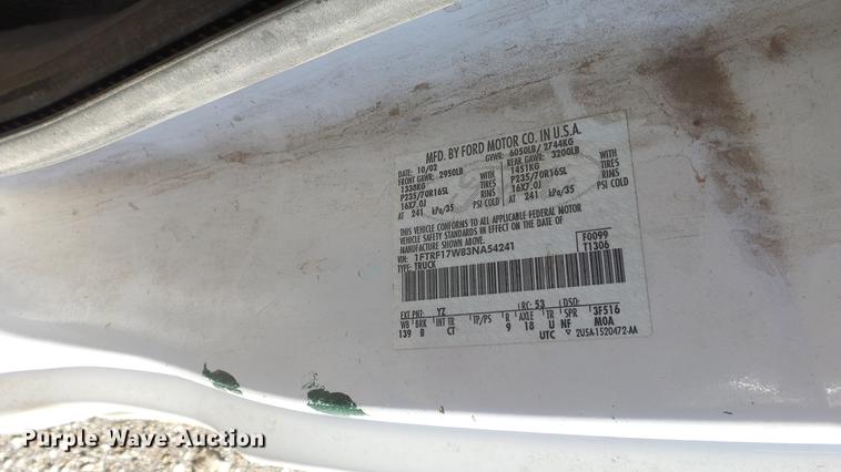 image for item EH9124 2003 Ford F150 pickup truck